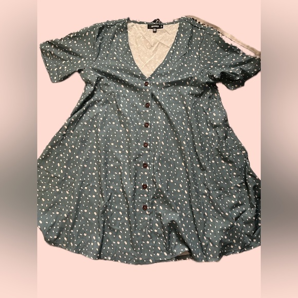 Missguided Dress in Sage - Picture 3 of 5